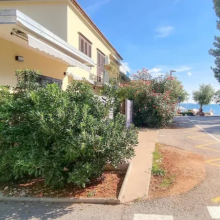 Apartment Fiore One *