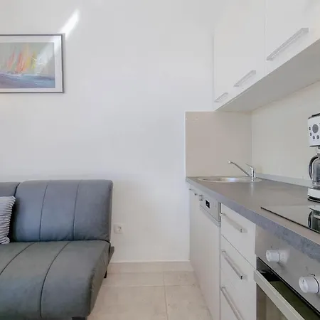 Fiore One Novigrad Istria